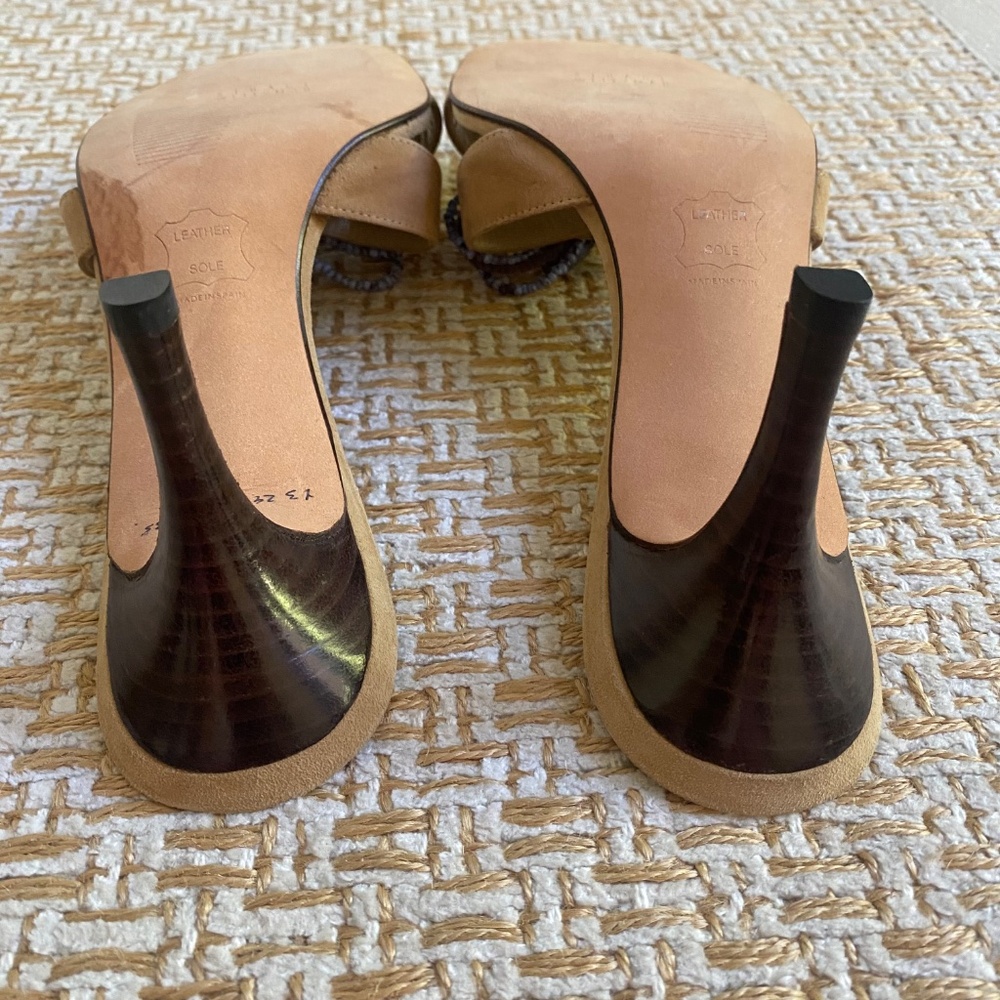 Stuart Weitzman Tan & Blue Slip on Beaded Heel Sandals 7.5 - Picture 6 of 7